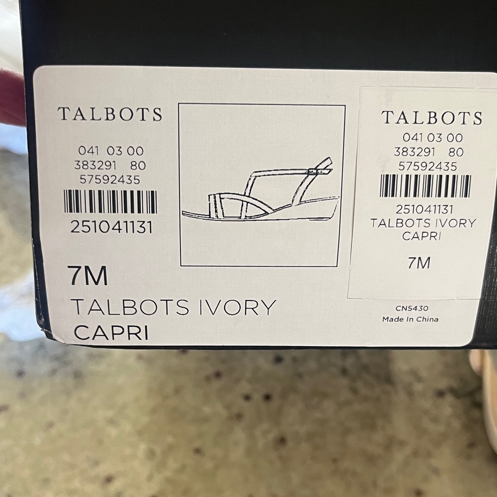 Talbots Ivory Capri Sandals - Picture 4 of 4